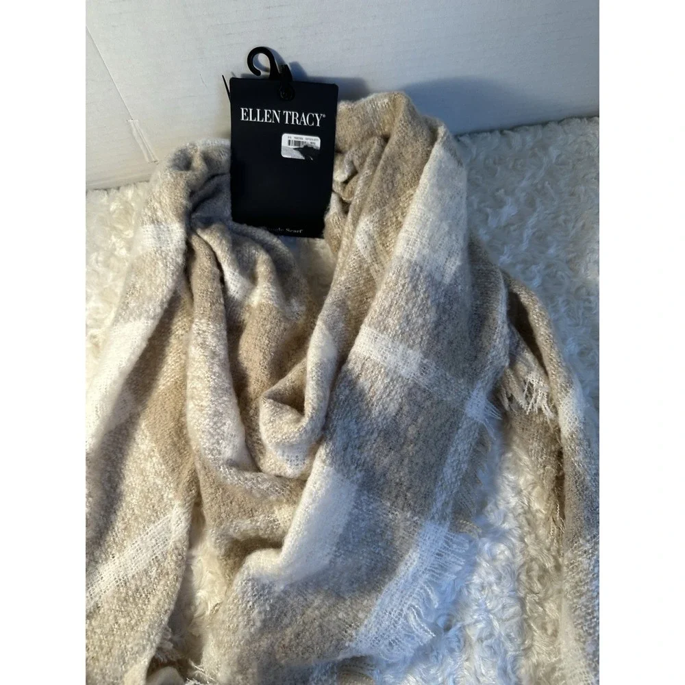 Ellen Tracy Plaid Knit Fringe Scarf Beige White Multifunctional Polyester